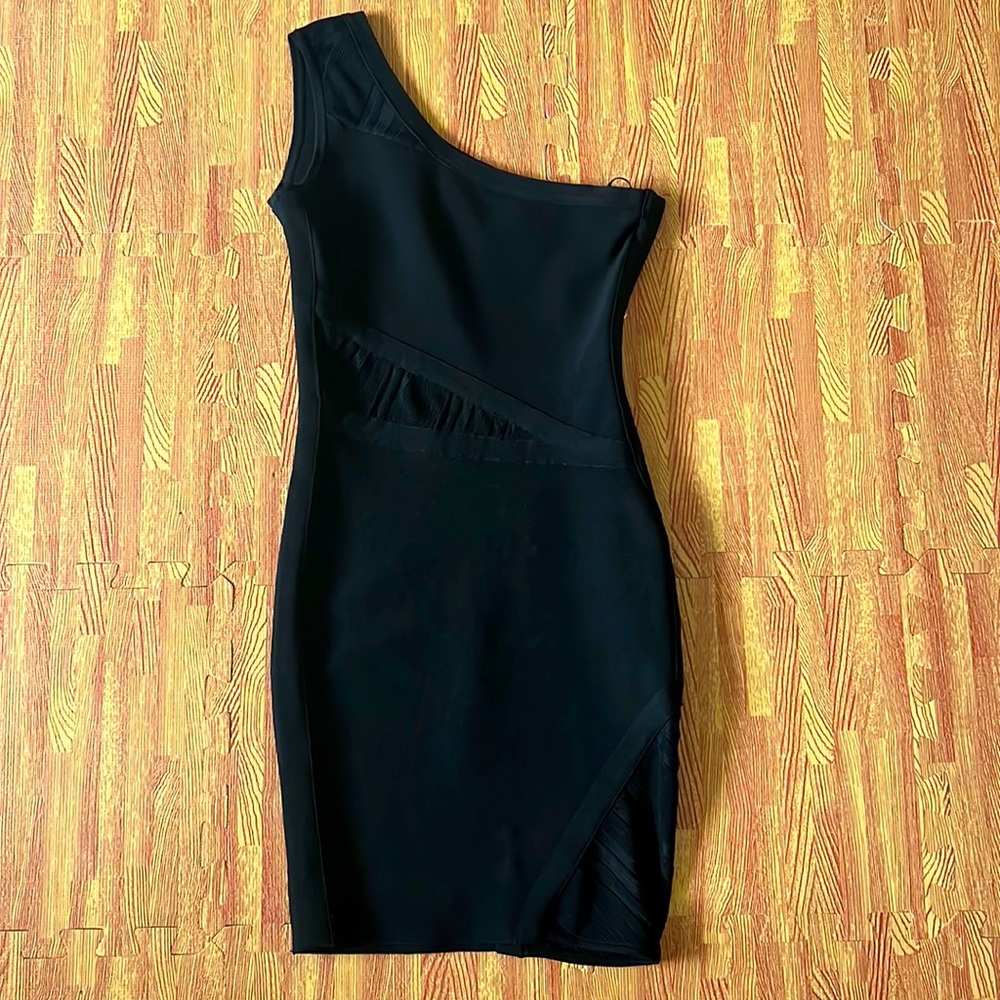 MARCIANO Black Dress cocktail single shoulder size XS worn on Lifetime once